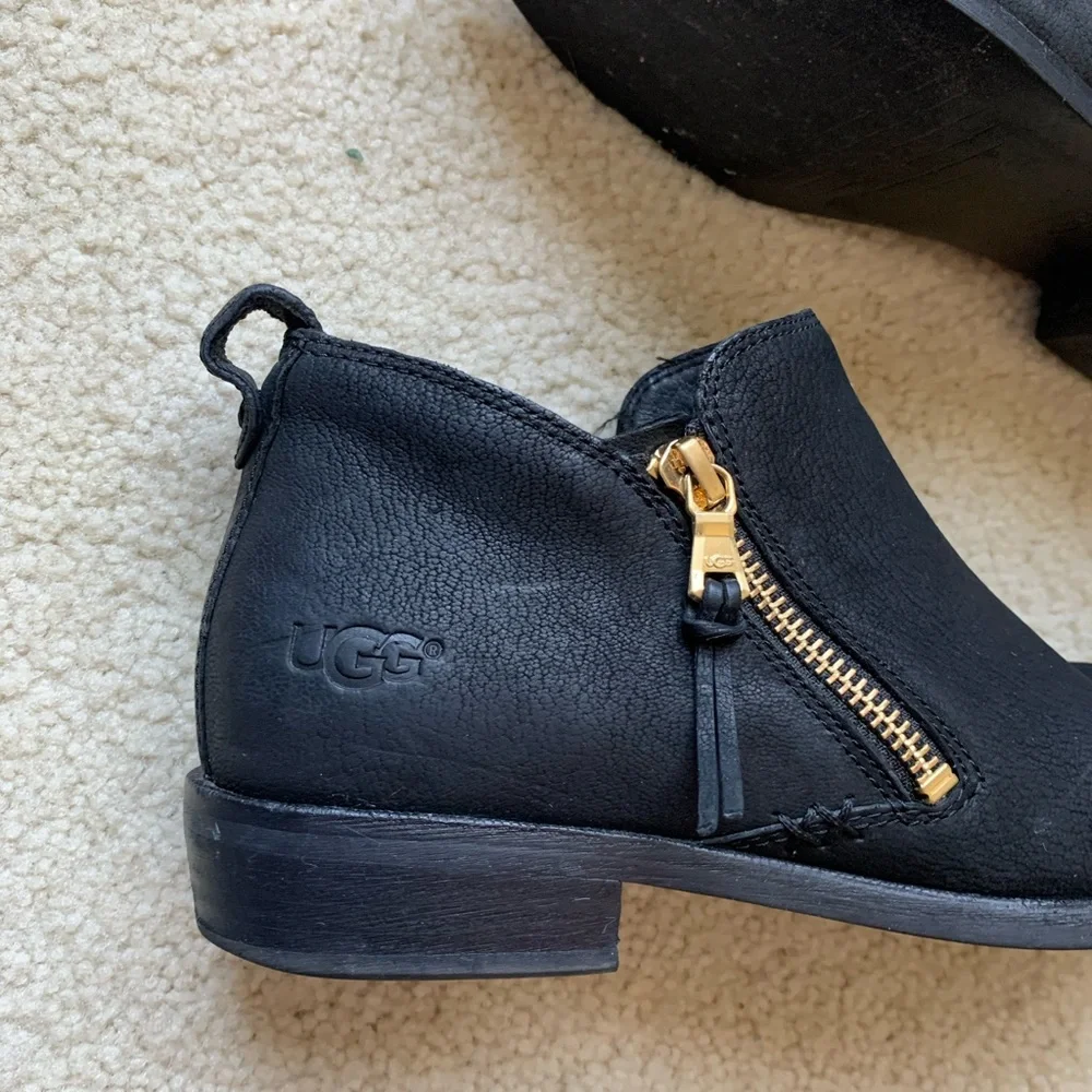 UGG Glee Leather Ankle Boots 7 - Picture 4 of 10